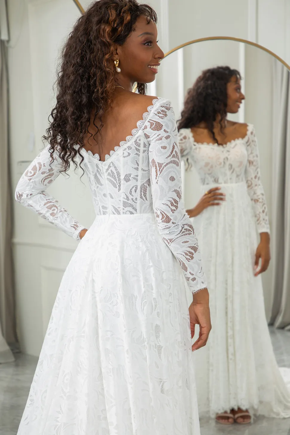 Marfim A-Line Vestido de Noiva de Renda com Mangas