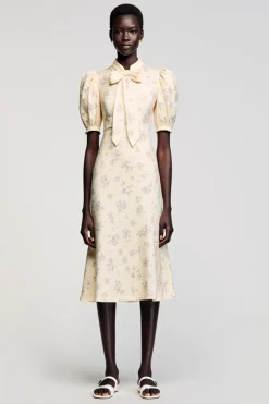 Marfim cetim midi vestido de noiva com mangas