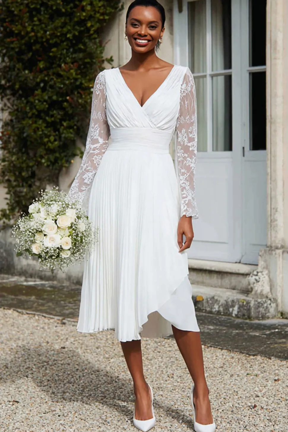 Marfim Chiffon V Pescoço Uma linha plissado midi vestido de noivado com renda
