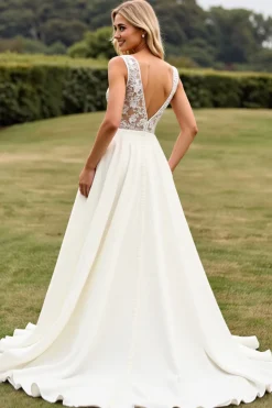 Marfim De Baile/Princesa Renda Decote em V Vestido de Noiva
