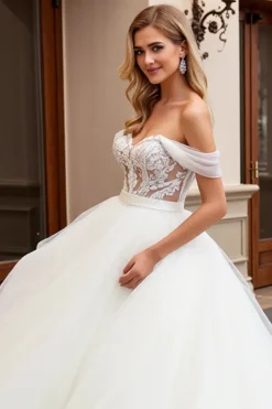 Marfim De Baile/Princesa Sem Ombros Tule Longos Vestido de Noiva