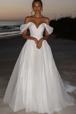 Marfim elegante fora do ombro A-Line Ruched vestido de noiva longo
