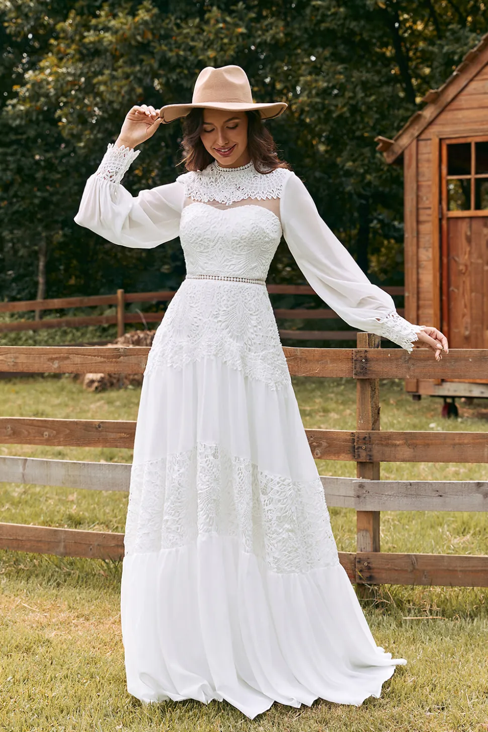 Marfim mangas compridas Boho vestido de noiva com renda
