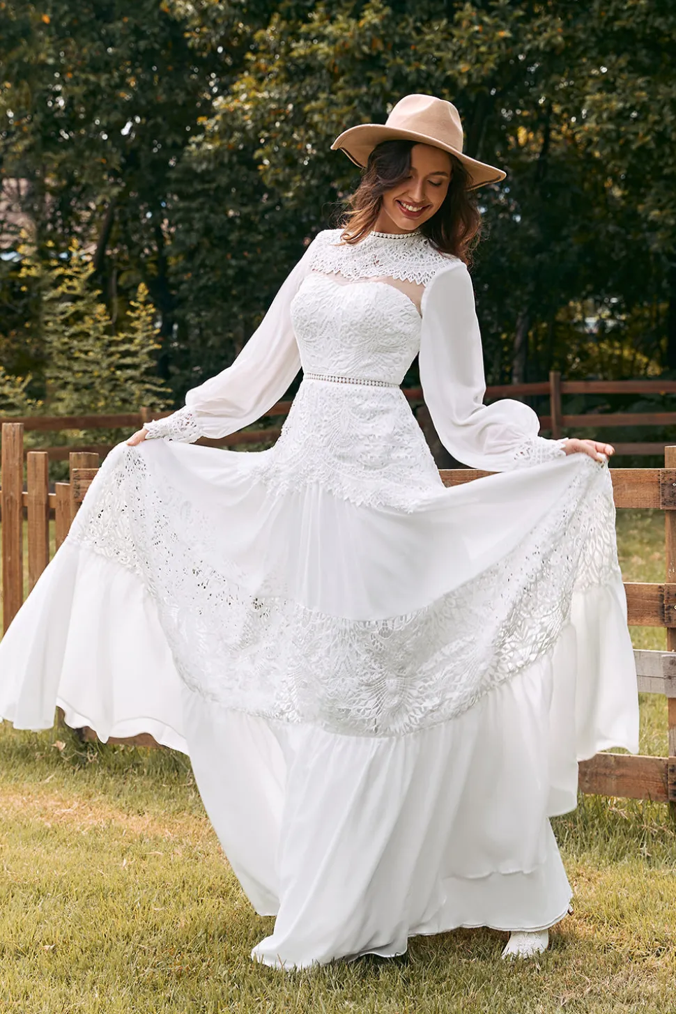 Marfim mangas compridas Boho vestido de noiva com renda
