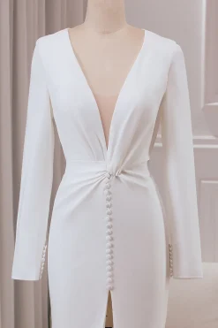 Marfim profundo V-neck mangas longas Crepe Sereia vestido de noiva com fenda frontal