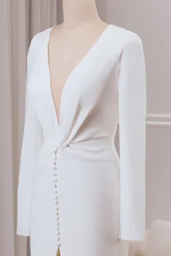 Marfim profundo V-neck mangas longas Crepe Sereia vestido de noiva com fenda frontal