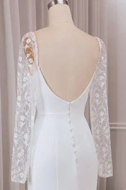Marfim Trompete Querida Pescoço Cetim Vestido de Noiva com Renda Mangas Longas
