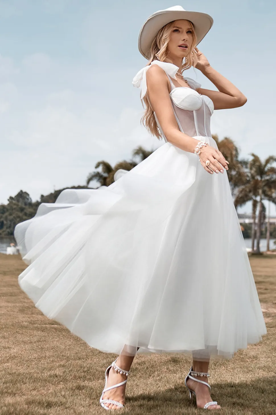 Marfim Tule Corset Tea-Length A Line Vestido de Noiva
