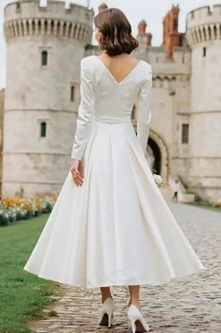 Marfim Uma Linha Bateau Neck Vestido de noivado longo com mangas compridas