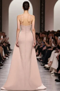 Marfim Uma linha de cetim Ruched espaguete correias longo vestido de noite