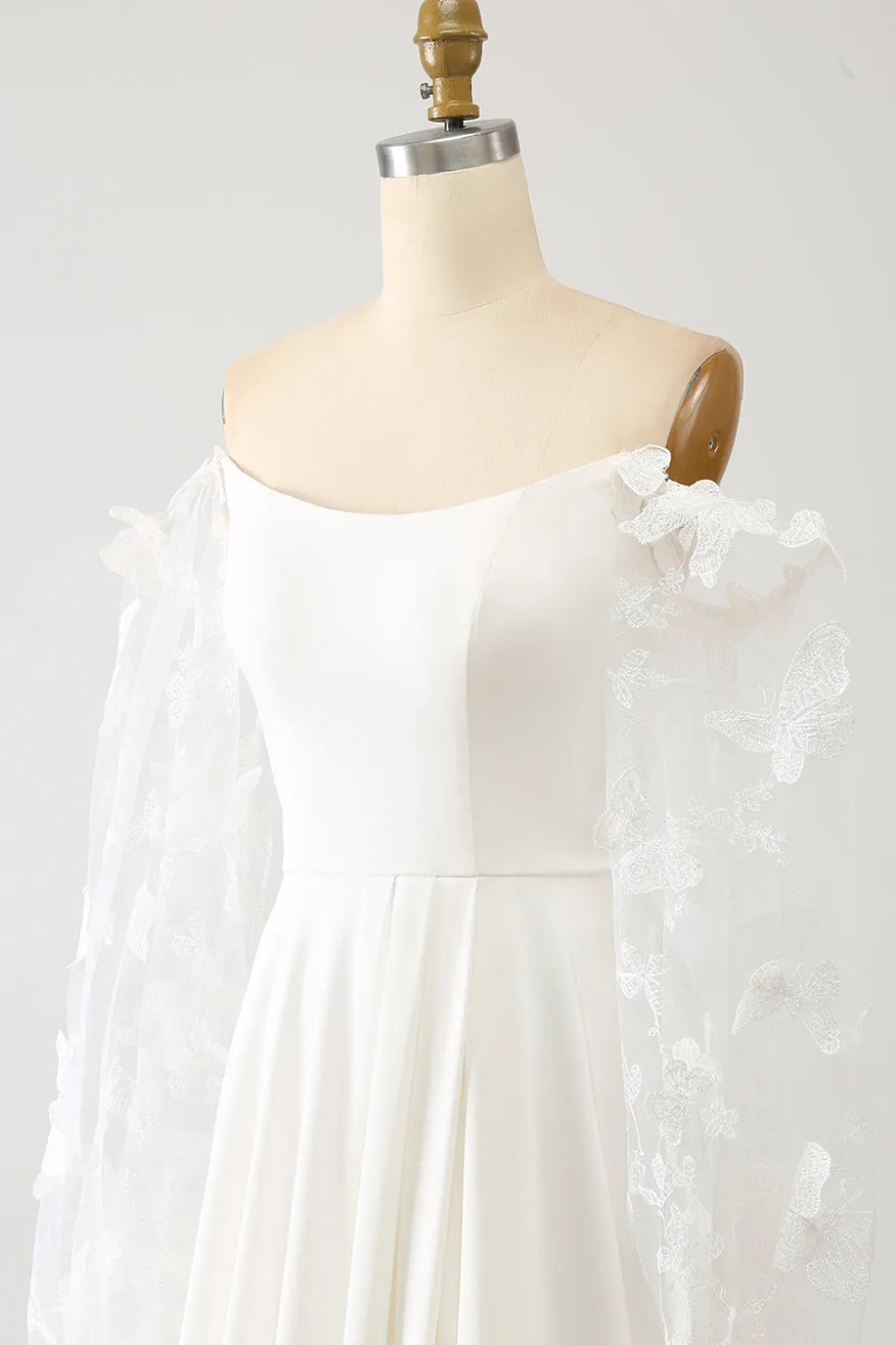 Marfim Uma linha Long Chiffon vestido de noiva com borboletas 3D mangas longas
