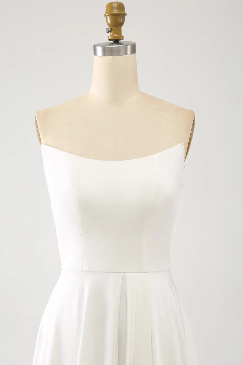 Marfim Uma linha Long Chiffon vestido de noiva com borboletas 3D mangas longas