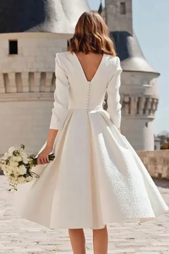 Marfim Uma Linha V-Neck Midi Vestido de Noivado com 3/4 Mangas