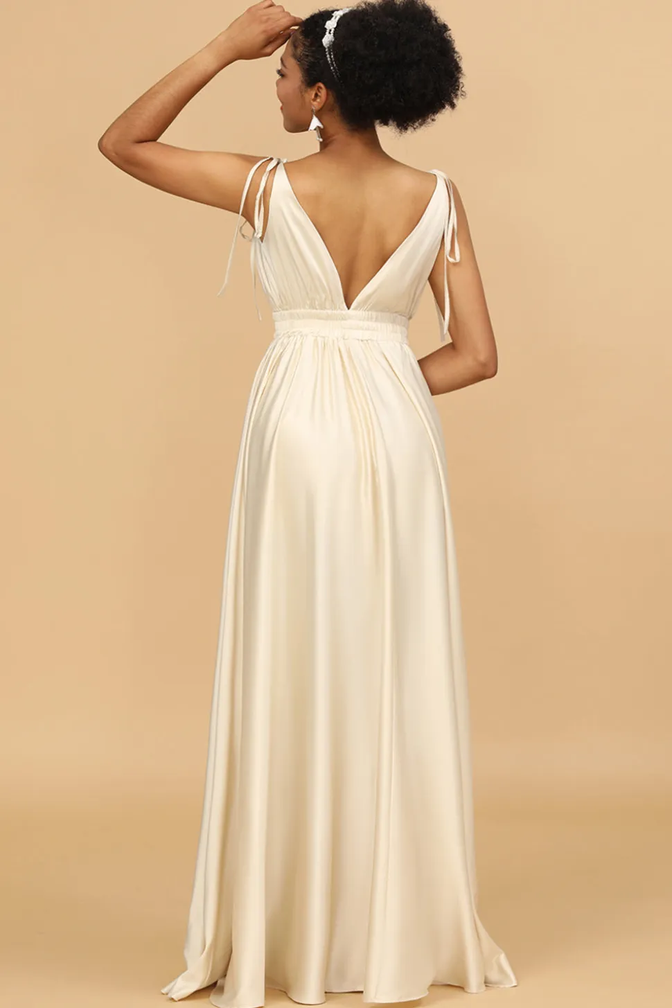 Marfim vestido de dama de honra