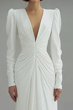 Marfim V-Neck Ruched Bainha Vestido de Noiva Manga Longa