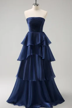 Marinha Escura Uma Linha Strapless Tiered Cetim Long Vestido de Dama de Honra