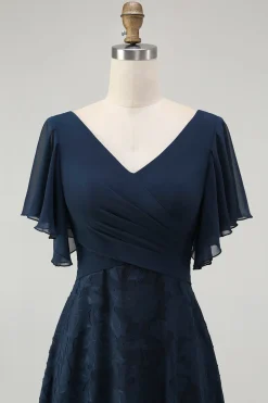 Marinha Floral A Linha V Pescoço Longo Vestido Madrinha com mangas Flutter