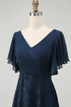 Marinha Floral A Linha V Pescoço Longo Vestido Madrinha com mangas Flutter