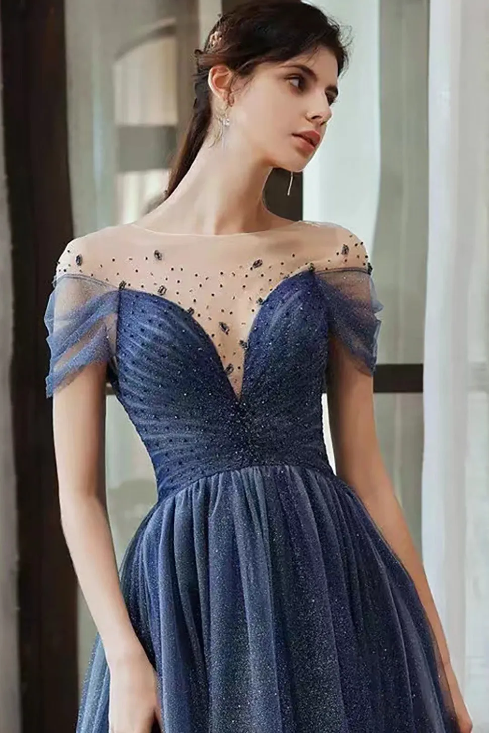 Marinha Uma Linha Pescoço Redondo Mangas Curtas Tull Long Prom Dress