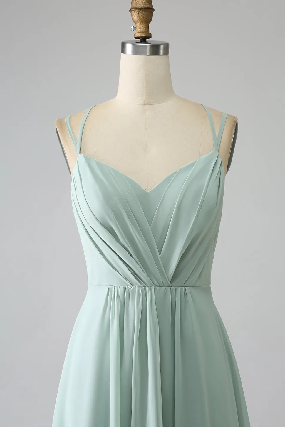 Matcha A-Line Esparguete Correias Backless plissado longo vestido de dama de honra