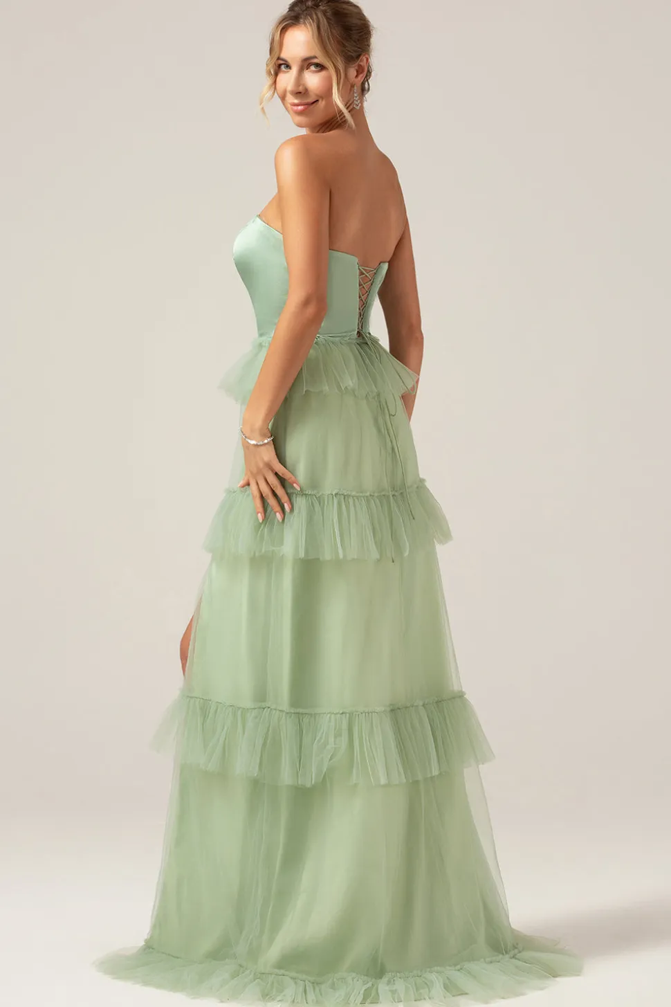 Matcha A-Line Strapless Vestido Longo Madrinha com Folhos