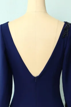 Mãe azul escuro do vestido de noiva
