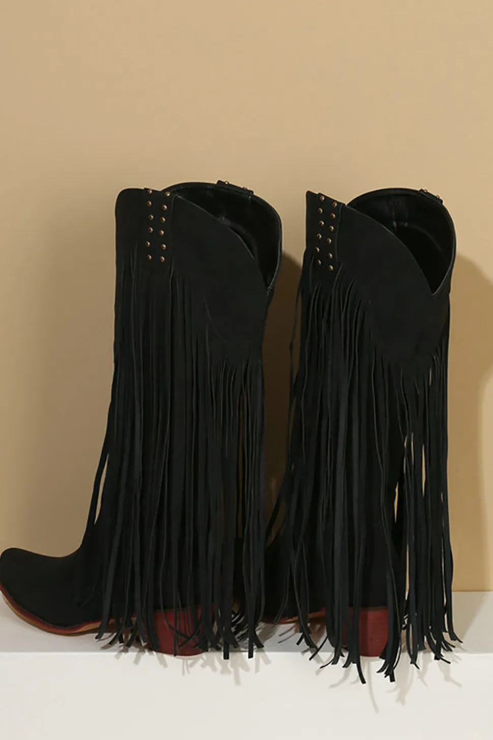 Moda Preto Cor Sólida Suede Tassel Dedo Pontiagudo Botas de Salto Alto