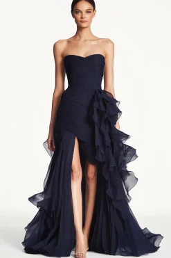 Navy A Line Slit plissado vestido de baile de formatura com babados Sash