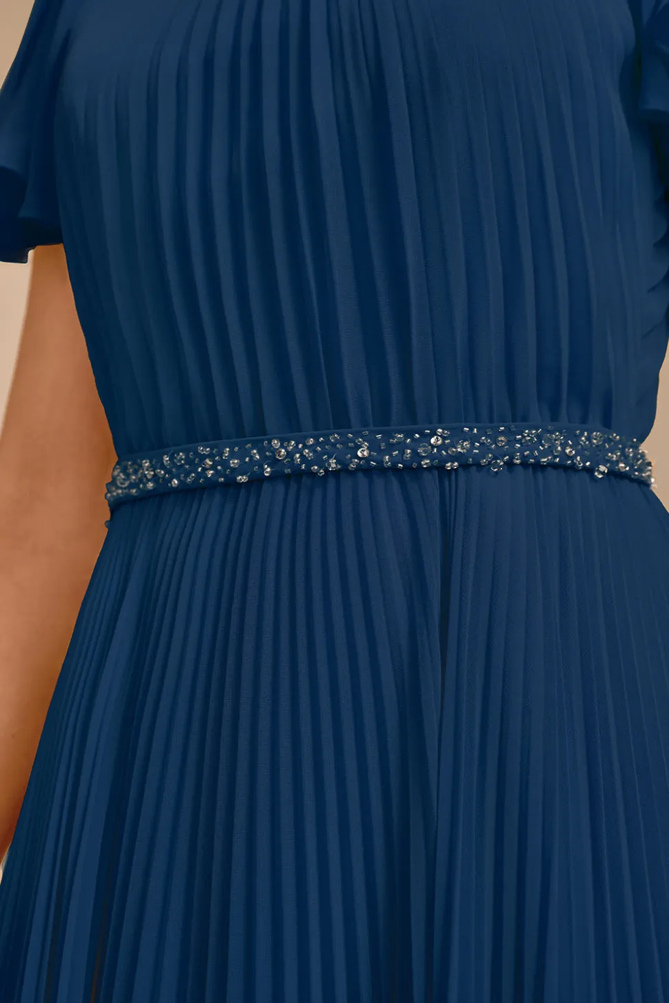 Navy A-line pescoço redondo plissado mãe de vestido de noiva com mangas curtas