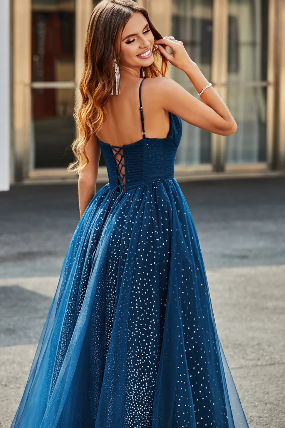 Navy A-Line V-Neck Long Beaded Tulle Prom vestidos com pregas