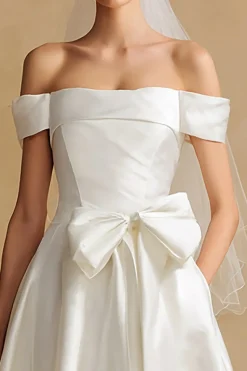 Off The Shoulder Branco Uma Linha Courthouse Vestido de Noiva com Arco