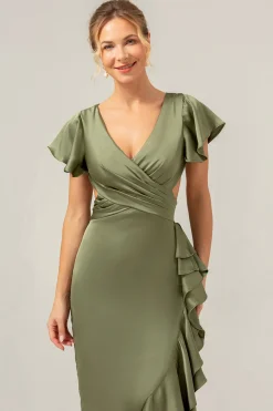 Olive A Line V Pescoço Cetim Vestido de Dama de Honra Assimétrico com Folhos