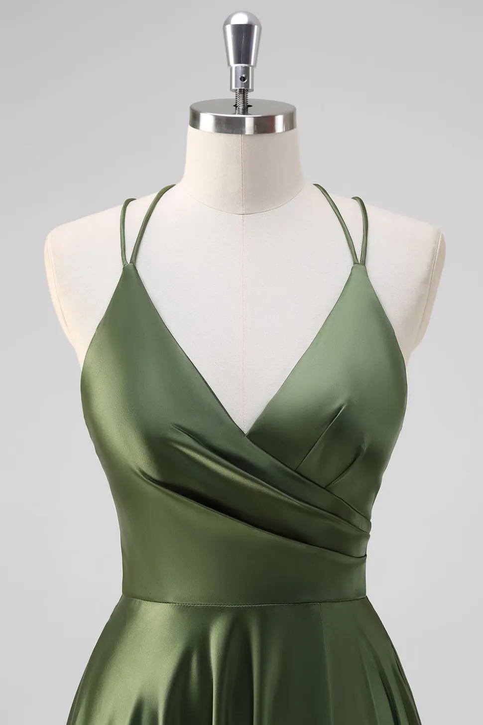 Olive A-Line Espaghetti Correias Ruched Long Satin Vestido de Dama de Honra