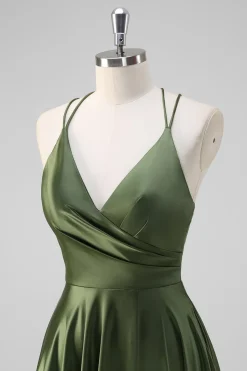 Olive A-Line Espaghetti Correias Ruched Long Satin Vestido de Dama de Honra