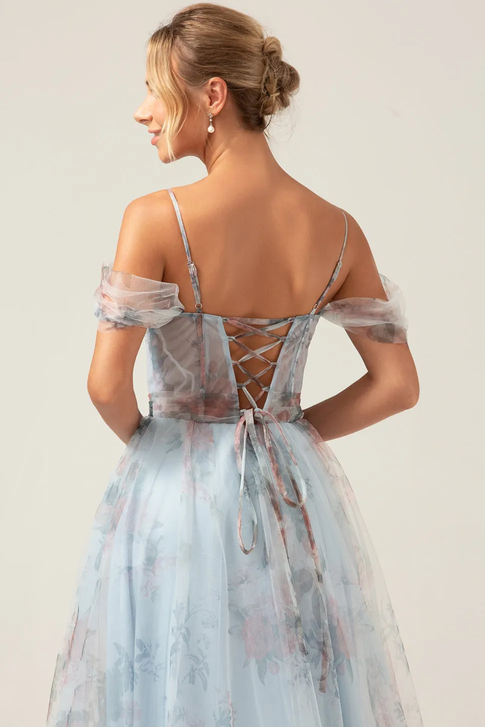Ombro frio A-Line azul estampado vestido de baile de espartilho longo com fenda