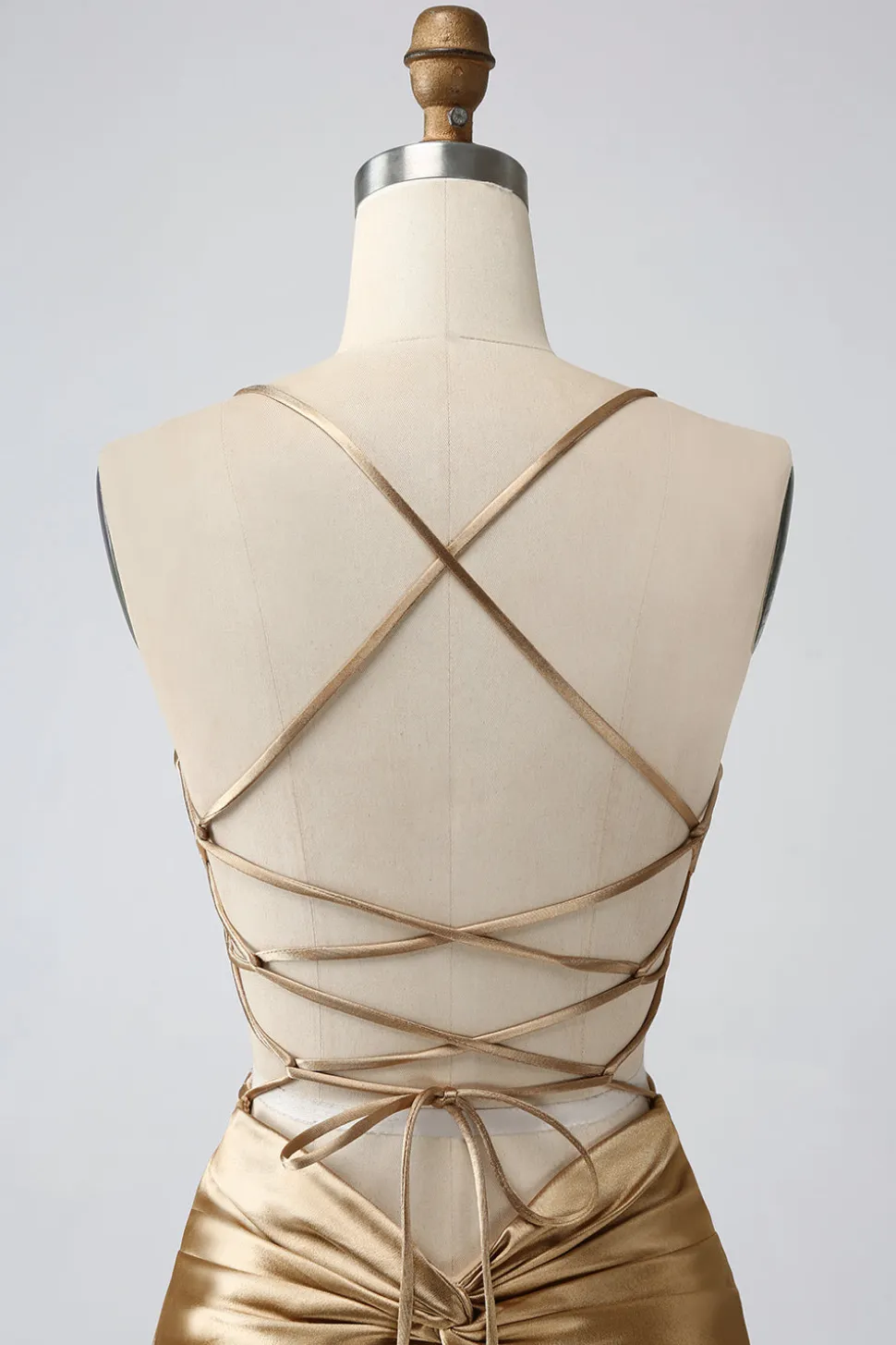 Ouro Bodycon Esparguete Correias Cetim Homecoing Vestido com Criss Cross Back