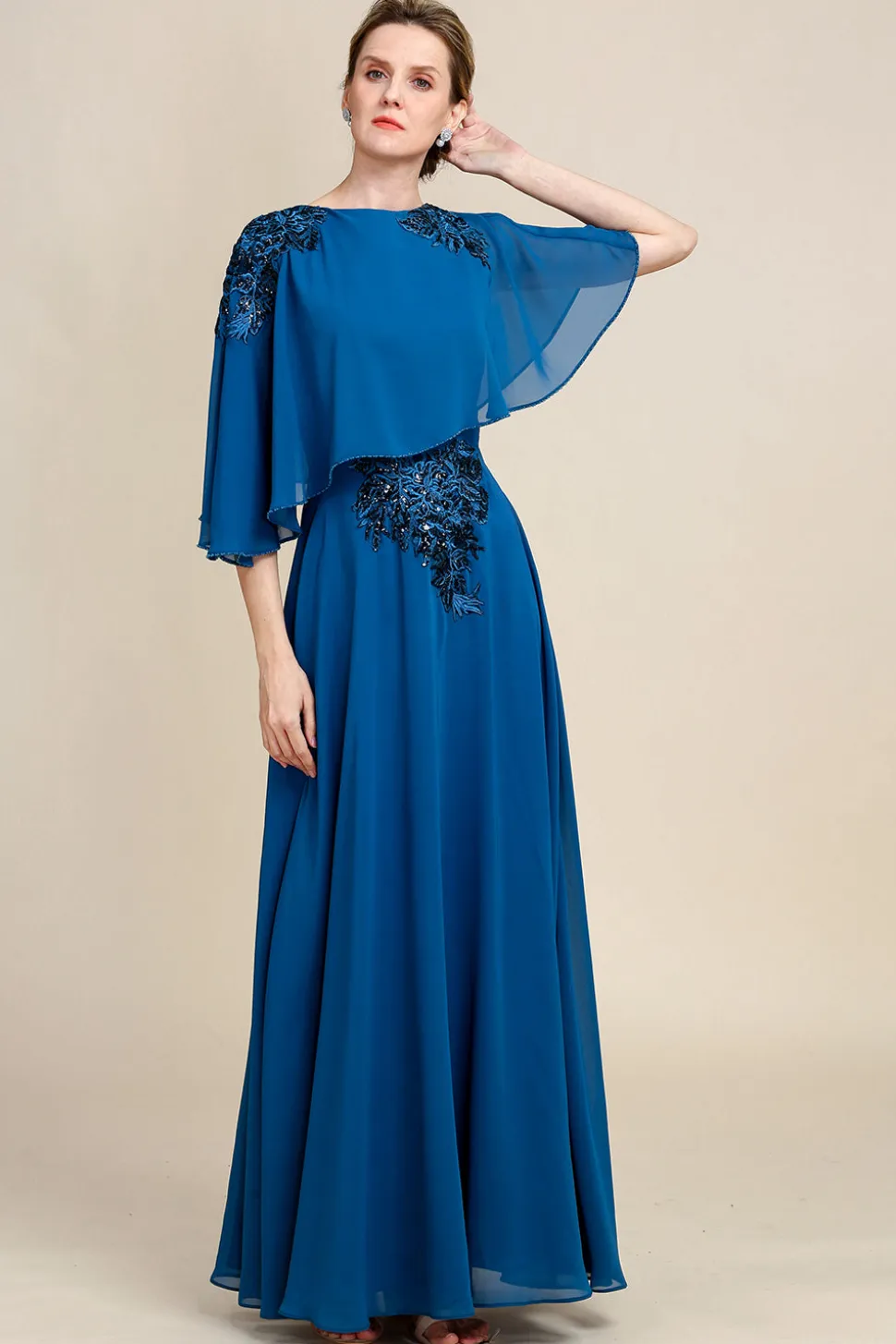 Pavão Azul Vestido Mãe de Noiva com Renda