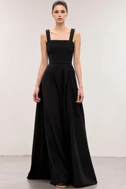 Pescoço quadrado preto Um vestido de noite longo linha