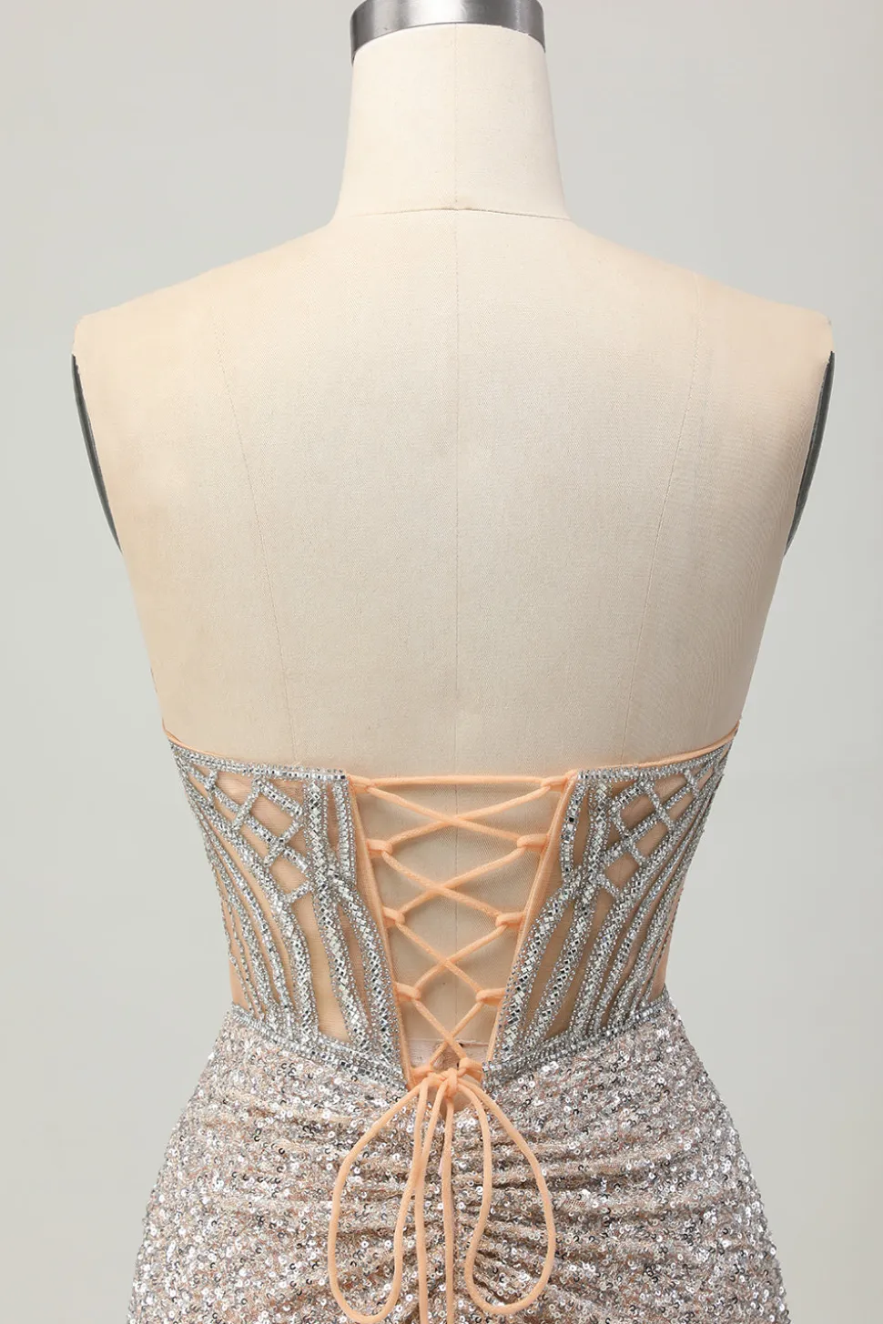 Prata Strapless Bodycon Sequins Homecoming Vestido com Fenda
