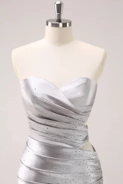 Prata Strapless Hollow out plissado apertado Homecoming Dress com frisos