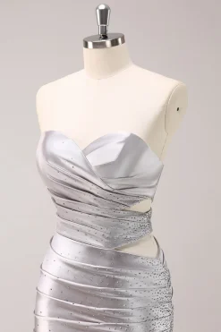 Prata Strapless Hollow out plissado apertado Homecoming Dress com frisos