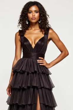 Preto A Line V-Neck Ruffles Cetim Organza Prom Dress