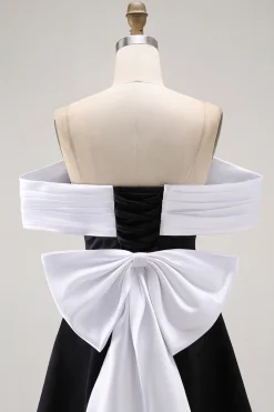 Preto A-Line Off The Shoulder Vestido Curto Homecoming com Arco