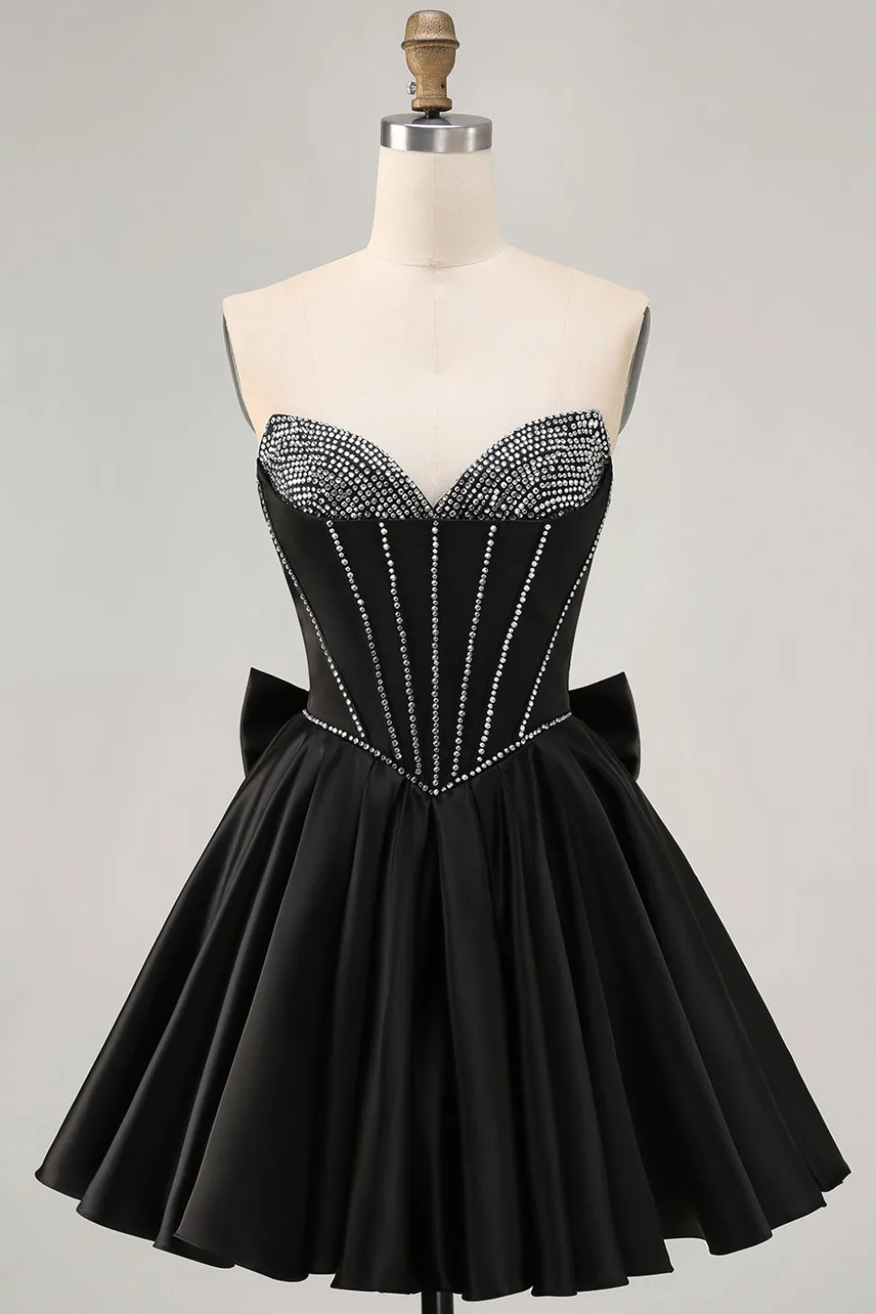 Preto A-Line Strapless frisado vestido curto Homecoming com arco