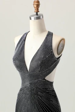 Preto Bodycon V-Neck frisado Homecoming Dress