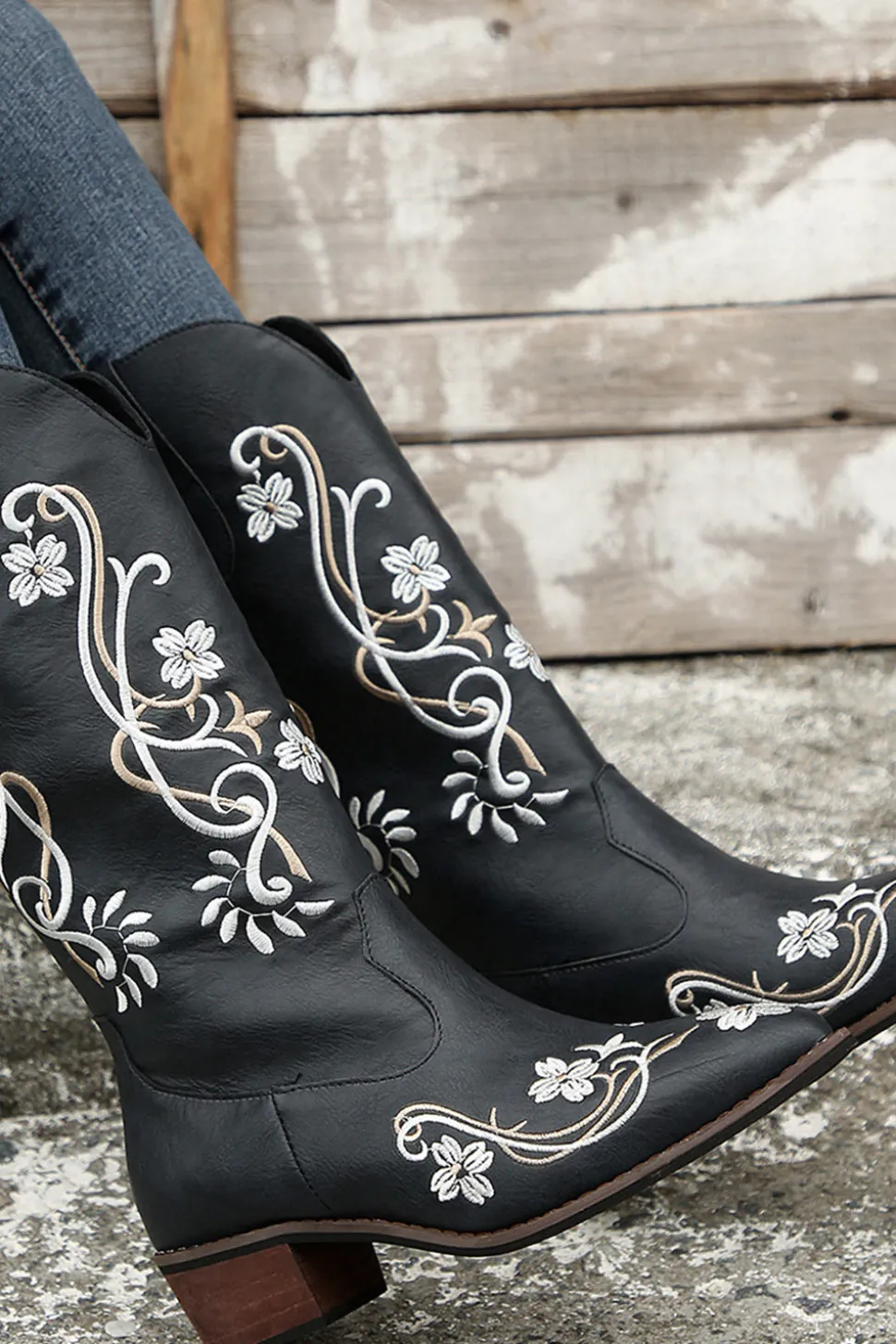 Preto Bordado Dedo Pontiagudo Salto Grosso Western Boots