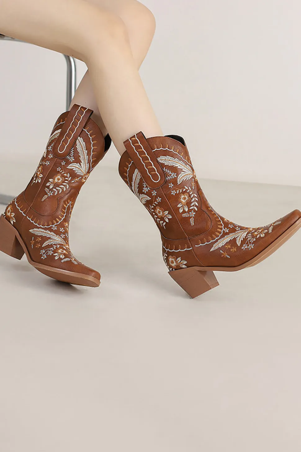 Preto Bordado Salto Chuncky Cowgirl Ankle Botas