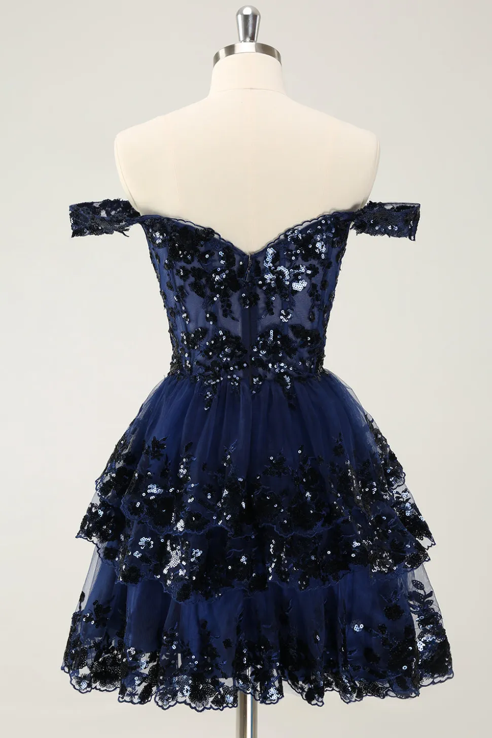 Preto brilhante Uma linha fora do espartilho ombro Tiered Lace Short Homecoming Dress