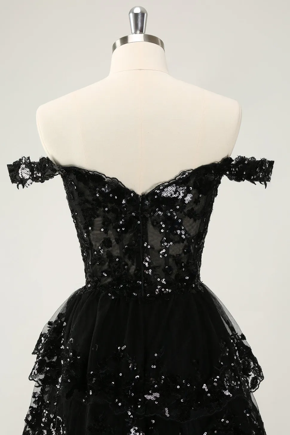 Preto brilhante Uma linha fora do espartilho ombro Tiered Lace Short Homecoming Dress