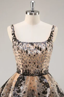Preto Damasco Sequined Tiered A Line Homecoming Dress